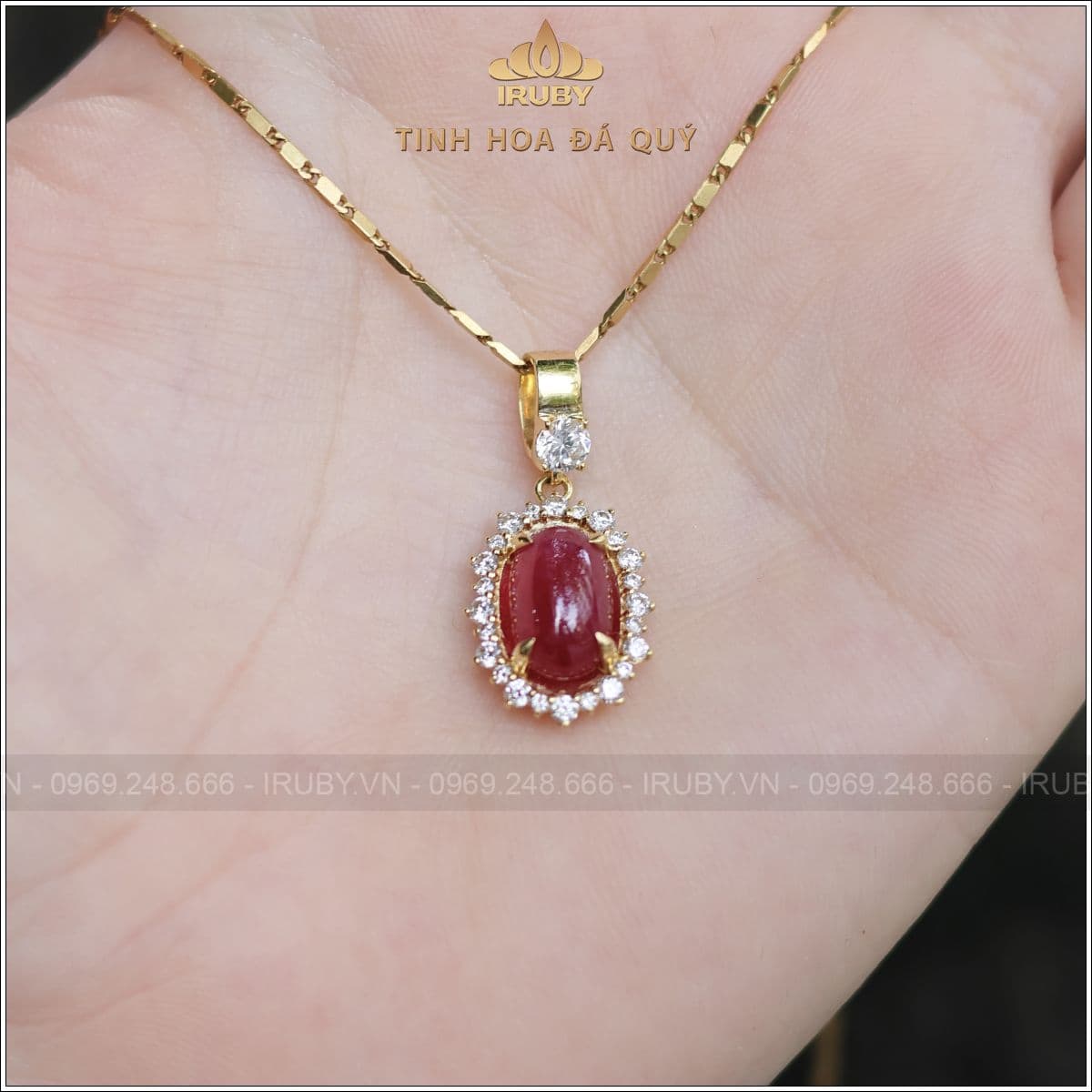 Mặt dây chuyền Ruby cabochon 3,55ct kết kim cương thiên nhiên - IRRC 2506355 Mặt dây chuyền Ruby cabochon 3,55ct kết kim cương thiên nhiên - IRRC 2506355