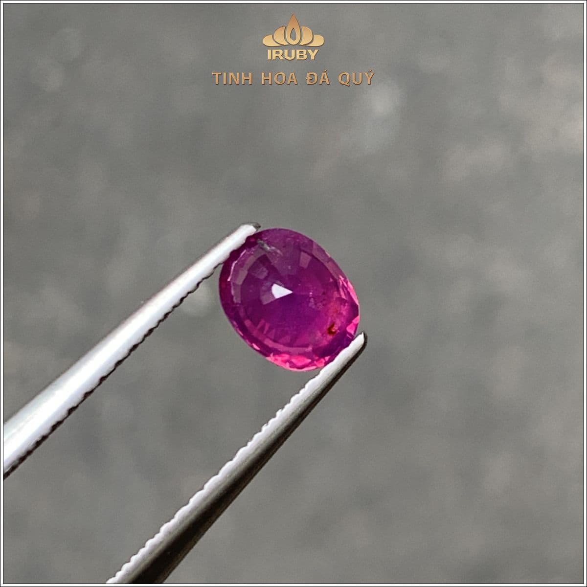 Đá Ruby facet Lục Yên tự nhiên 100% 0,84ct - IRRF 2504084 Đá Ruby facet Lục Yên tự nhiên 100% 0,84ct - IRRF 2504084