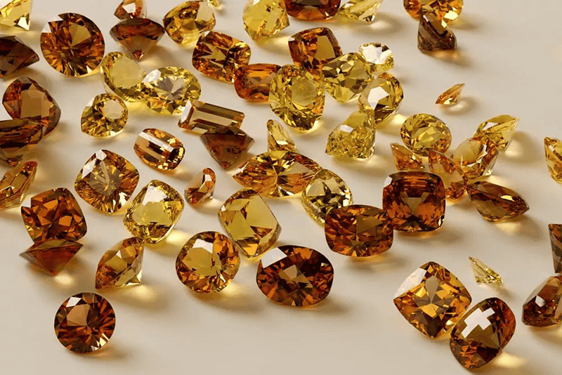 Đá Citrine sẽ hỗ trợ nam Bính Dần ổn định tài chính tốt hơn và tránh được tiêu cực từ sao Thái Bạch gây ra Da Citrine se ho tro nam Binh Dan on dinh tai chinh tot hon va tranh duoc tieu cuc tu sao Thai Bach gay ra