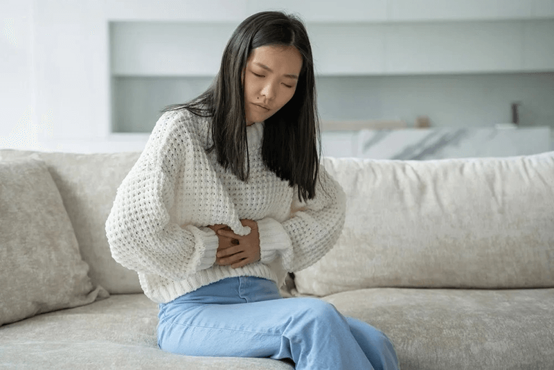 Đau dạ dày, khó tiêu là những vấn đề về sức khỏe nữ Kỷ Mùi cần phải lưu tâm trong năm 2025 Ất Tỵ Dau da day, kho tieu la nhung van de ve suc khoe nu Ky Mui can phai luu tam trong nam 2025 At Ty