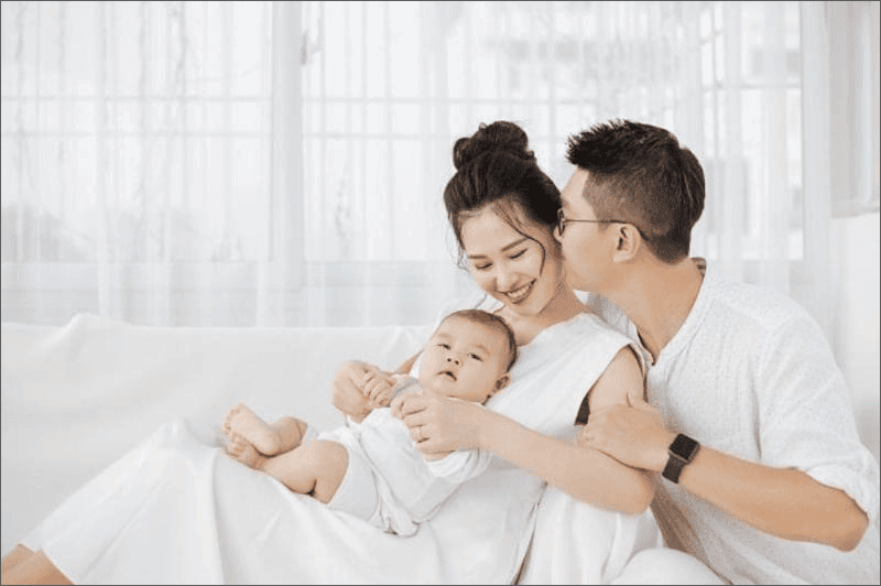 Sinh con năm 2026 rất hợp với nam Ất Sửu vì mệnh của cha sẽ tương sinh với con, tạo dòng chảy năng lượng tích cực Sinh con nam 2026 rat hop voi nam At Suu vi menh cua cha se tuong sinh voi con, tao dong chay nang luong tich cuc