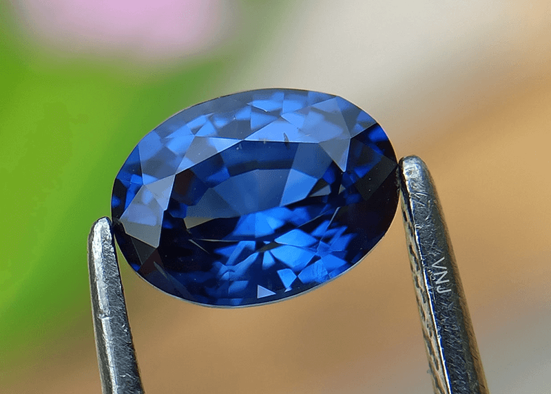 Su dung da Sapphire xanh la cach hieu qua co the giup nam At Suu bao ve he tim mach tot hon khoi hung tinh