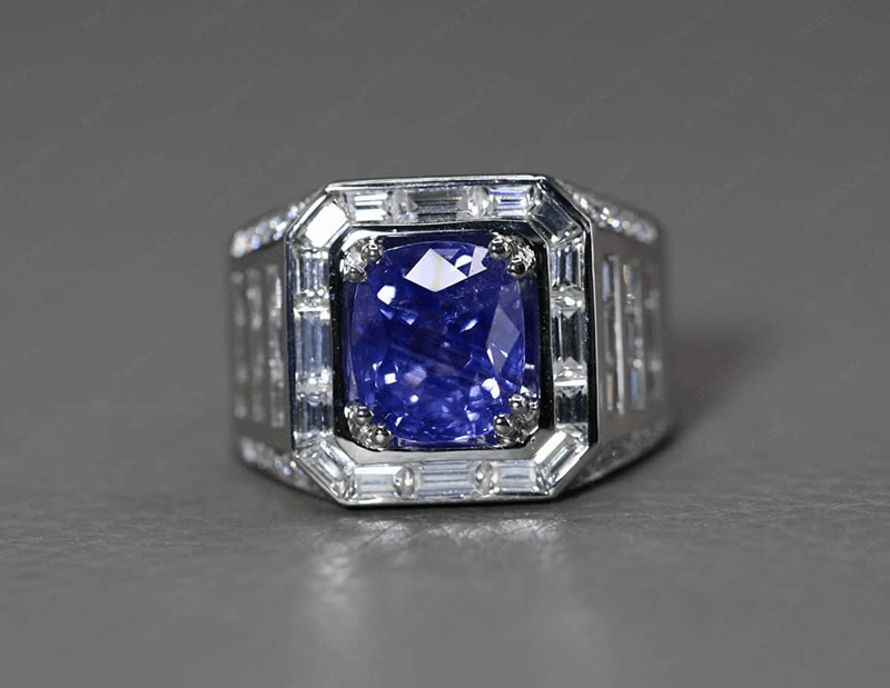 Trang sức từ đá Sapphire xanh sẽ hỗ trợ nam Nhâm Tuất tăng cường trí tuệ và thu hút tài lộc tốt hơn Trang suc tu da Sapphire xanh se ho tro nam Nham Tuat tang cuong tri tue va thu hut tai loc tot hon